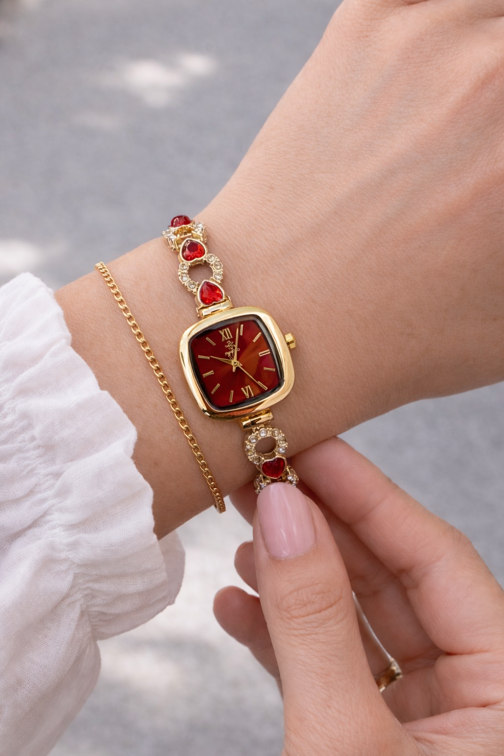 Kızıl Zarafet VIP Kadın Kol Saati